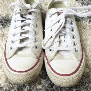 White converse sneakers